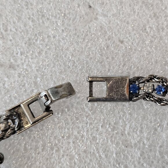 Vintage Silver Tone Tennis Chain Bracelet Blue Clear Rhinestones 7" Signed - Picture 7 of 10